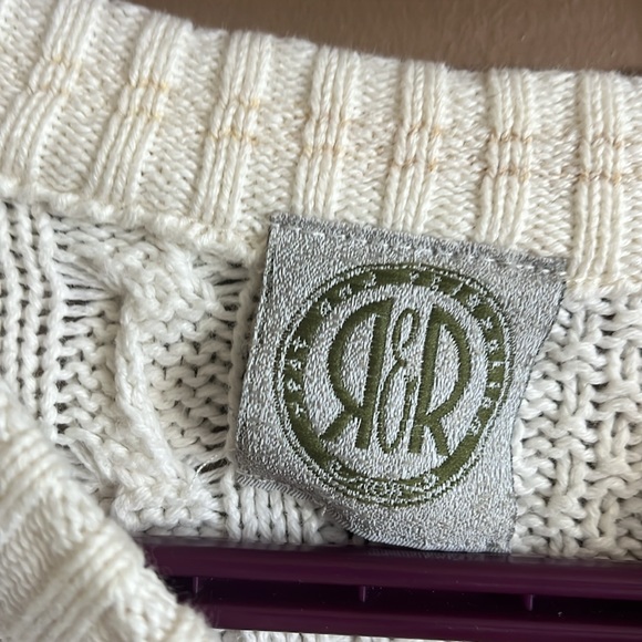 Cable knit sweater - Picture 4 of 5